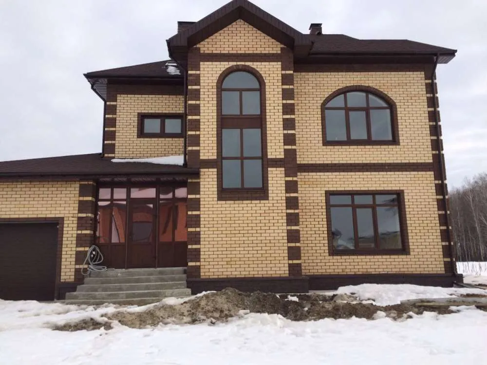 Кирпич керамический лицевой ЖКЗ слоновая кость гладкий 1,4 НФ – купить по низкой цене в Тюмени в интернет-магазине Стройснаб Кирпич керамический лицевой ЖКЗ слоновая кость гладкий 1,4 НФ в Тюмени