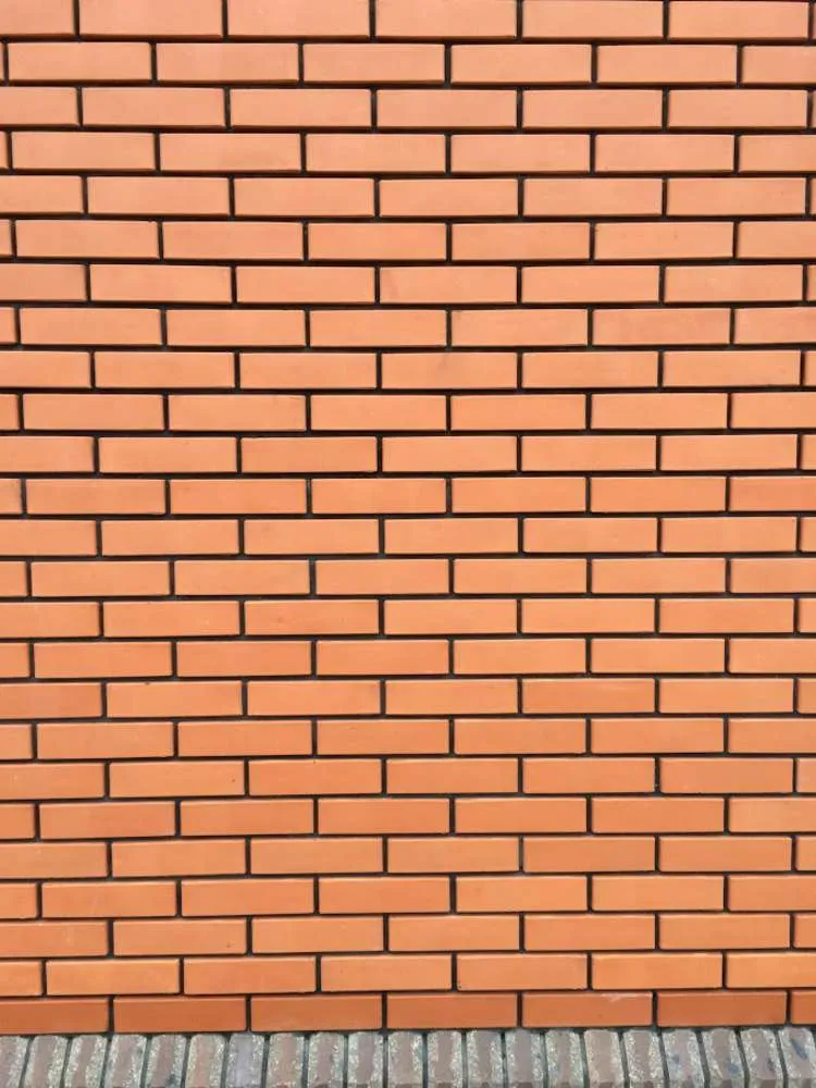 Кирпич керамический лицевой ЖКЗ персиковый гладкий 1 НФ – купить по низкой цене в Тюмени в интернет-магазине Стройснаб Кирпич керамический лицевой ЖКЗ персиковый гладкий 1 НФ в Тюмени