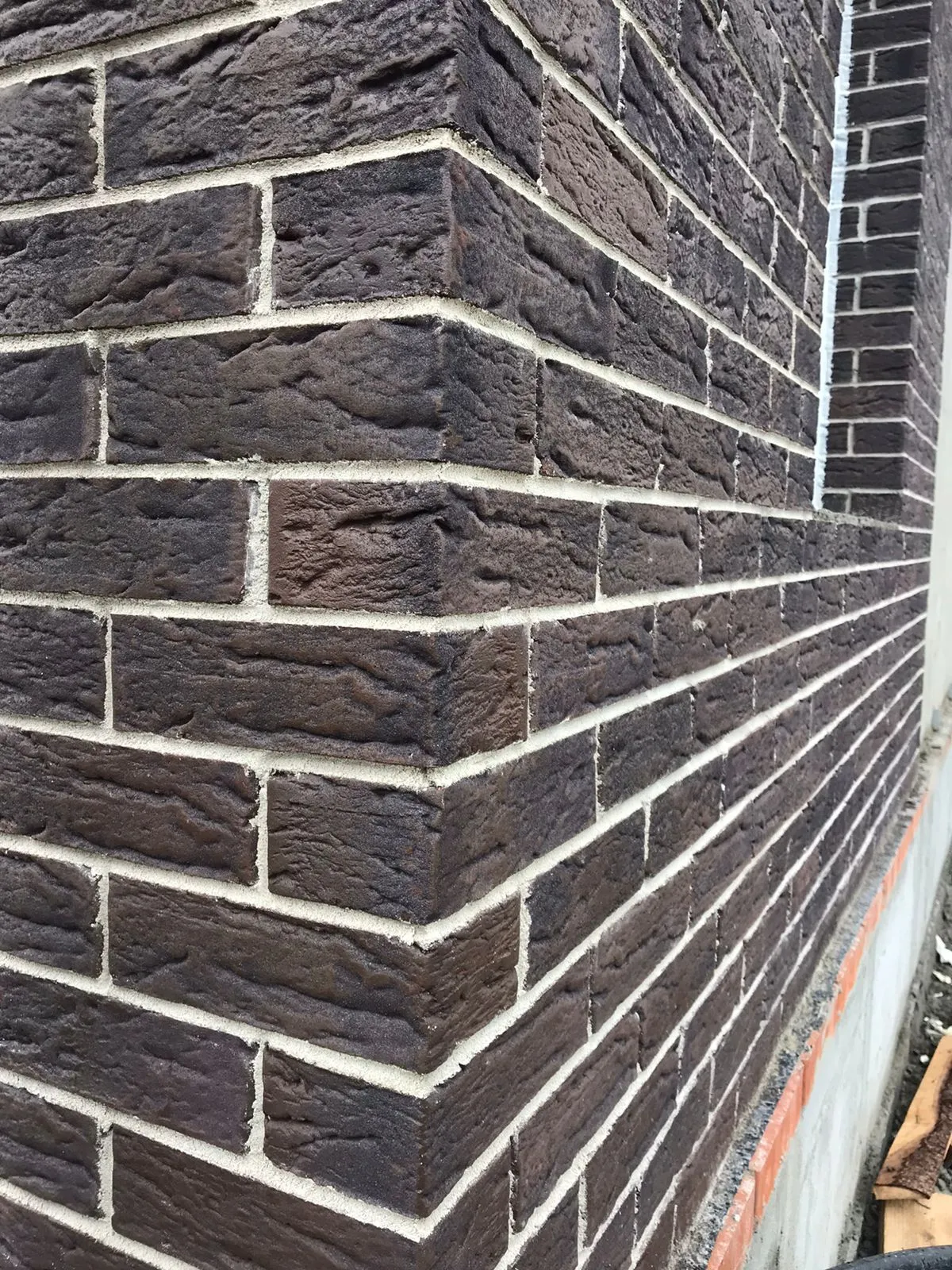 Кирпич клинкерный Faber Jar 0,7 НФ Невский – купить по низкой цене в Тюмени в интернет-магазине Стройснаб Кирпич клинкерный Faber Jar 0,7 НФ Невский в Тюмени