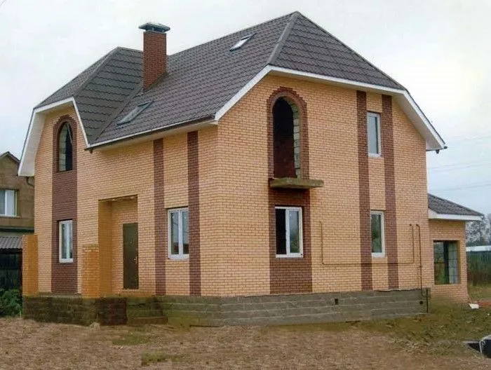 Кирпич силикатный лицевой Симат светло-бежевый 1,4 НФ – купить по низкой цене в Тюмени в интернет-магазине Стройснаб Кирпич силикатный лицевой Симат светло-бежевый 1,4 НФ в Тюмени