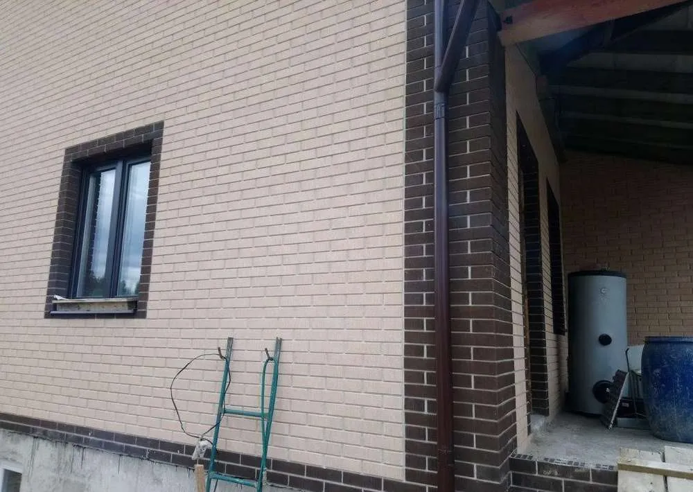 Кирпич керамический лицевой ОСМиБТ белый бархат 1 НФ – купить по низкой цене в Тюмени в интернет-магазине Стройснаб Кирпич керамический лицевой ОСМиБТ белый бархат 1 НФ в Тюмени