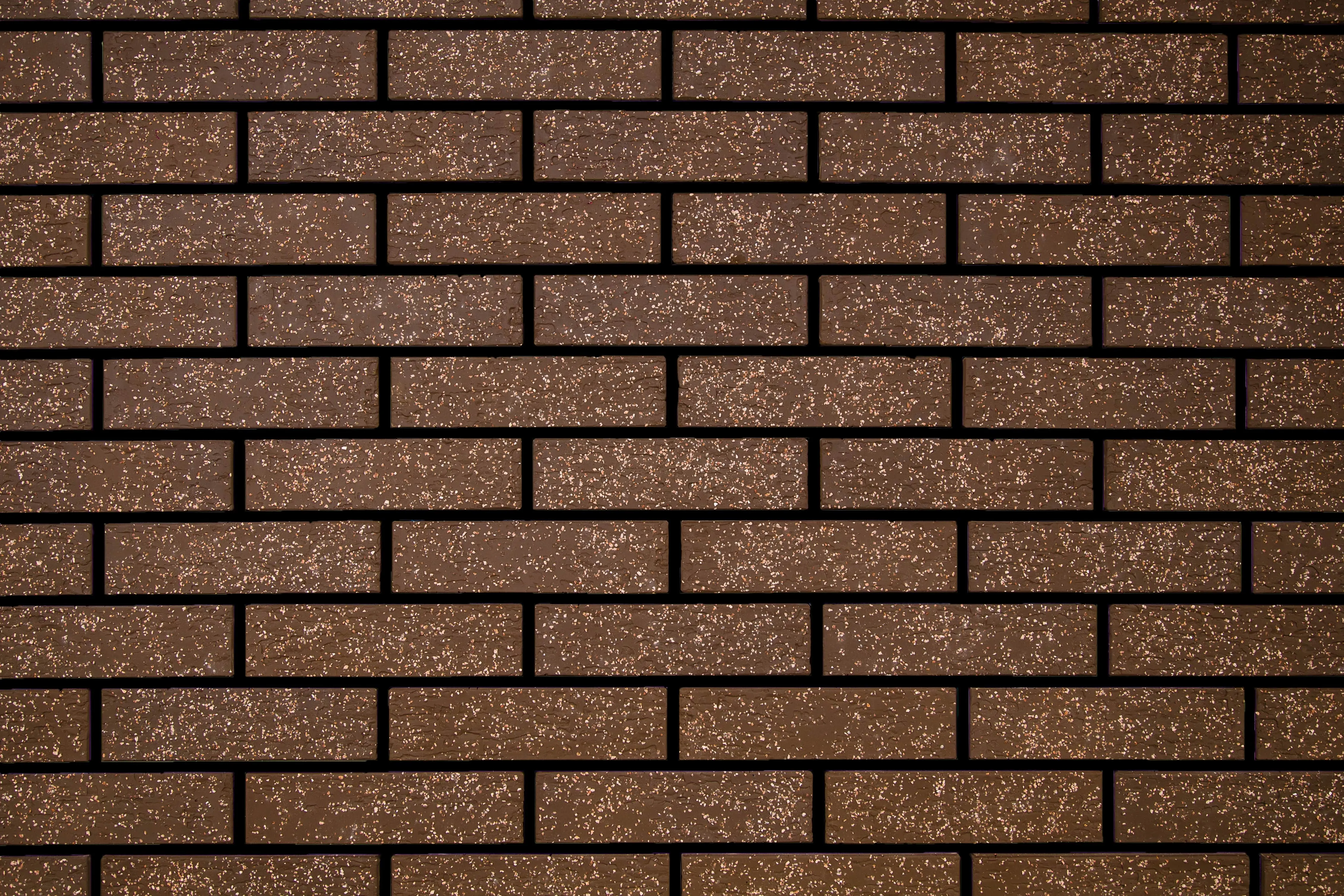 Кирпич керамический Керма Premium 0,7 НФ Brown Granite – купить по низкой цене в Тюмени в интернет-магазине Стройснаб Кирпич керамический Керма Premium 0,7 НФ Brown Granite в Тюмени