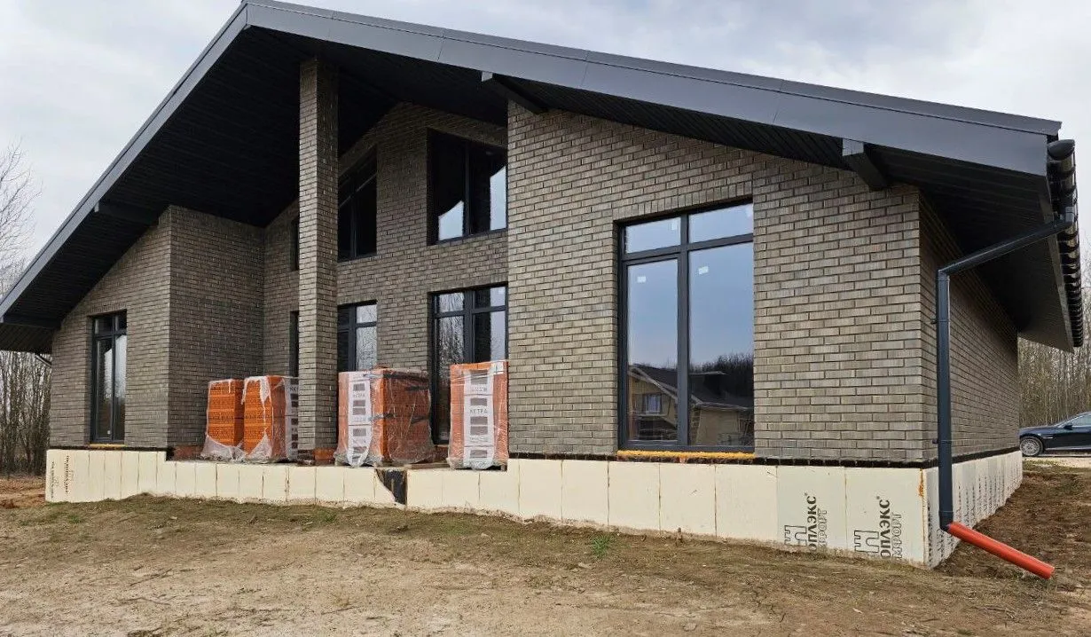 Кирпич керамический Керма Premium одинарный Platinum – купить по низкой цене в Тюмени в интернет-магазине Стройснаб Кирпич керамический Керма Premium одинарный Platinum в Тюмени