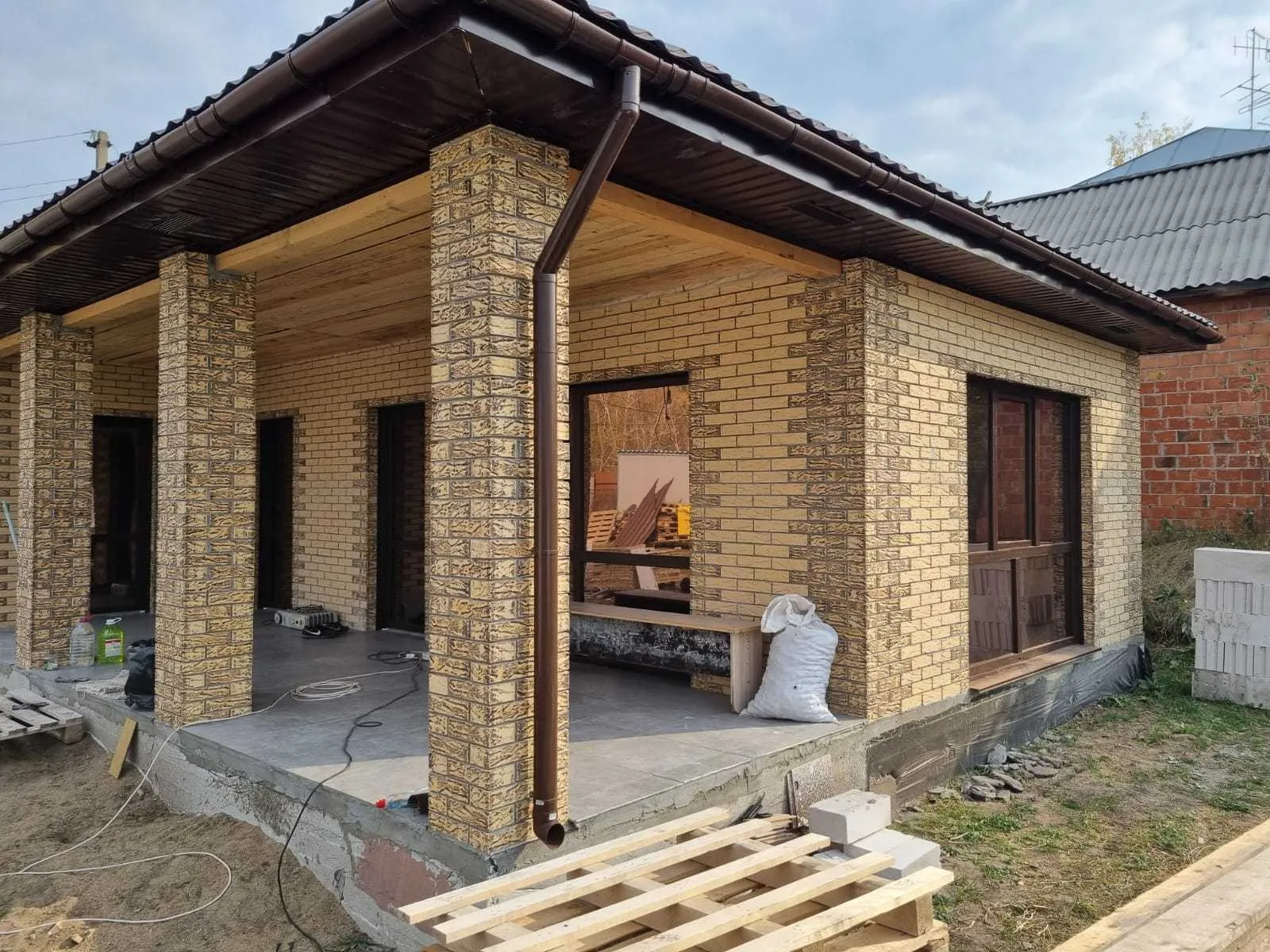 Кирпич керамический ВЗКСМ утолщенный Береста – купить по низкой цене в Тюмени в интернет-магазине Стройснаб Кирпич керамический ВЗКСМ утолщенный Береста в Тюмени