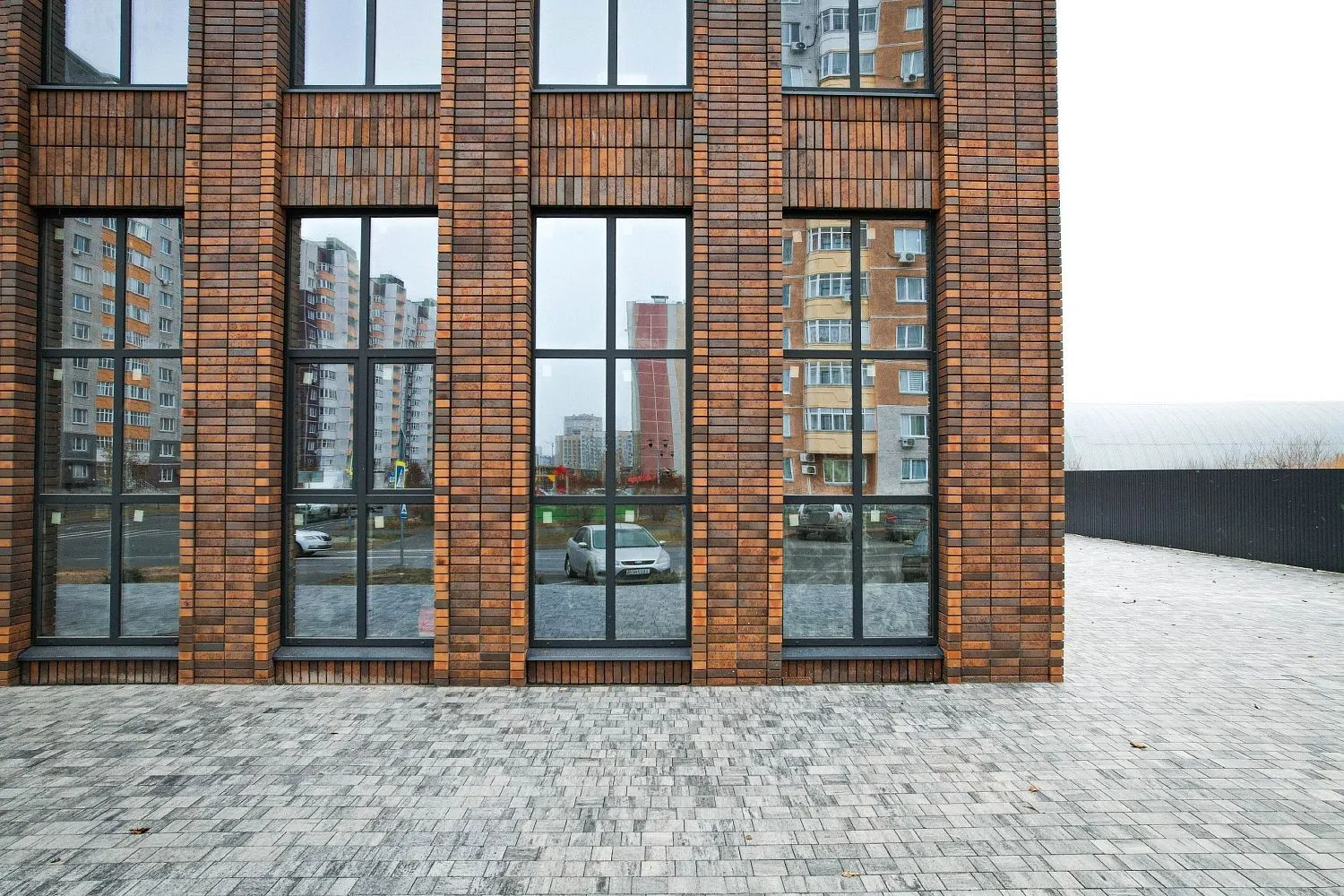 Бизнес-центр в Тюмени, ул.Николая Семенова 20