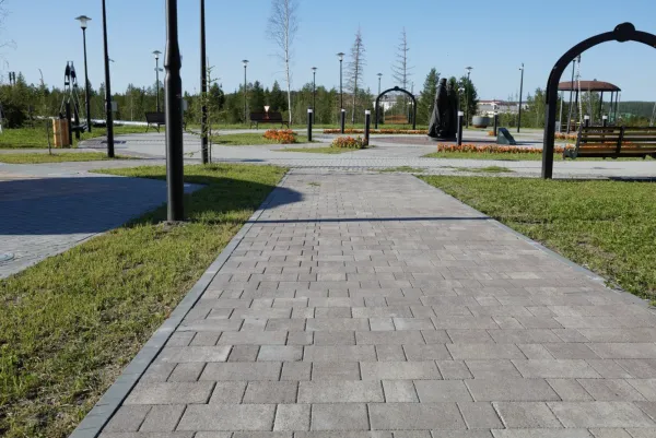 Тротуарная плитка Поревит Стандарт "Литос" Б.1.АН.6 – купить по низкой цене в Тюмени в интернет-магазине Стройснаб Тротуарная плитка Поревит Стандарт "Литос" Б.1.АН.6 в Тюмени
