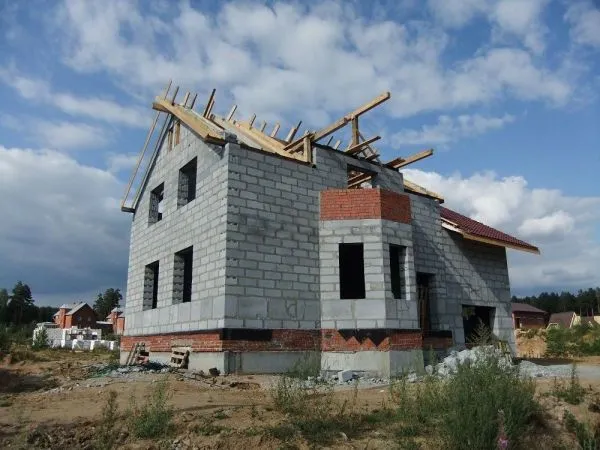 Газоблок стеновой Теплит с пазом/гребнем ТБ-300 D400 Березовский – купить по низкой цене в Тюмени в интернет-магазине Стройснаб Газоблок стеновой Теплит с пазом/гребнем ТБ-300 D400 Березовский в Тюмени