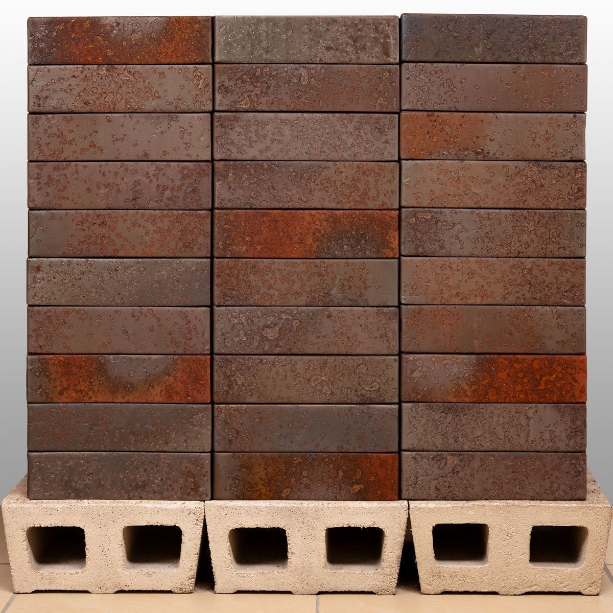 Кирпич керамический лицевой Ликолор Тайга антрацит гладкий 0,7 НФ – купить по низкой цене в Тюмени в интернет-магазине Стройснаб Кирпич керамический лицевой Ликолор Тайга антрацит гладкий 0,7 НФ в Тюмени