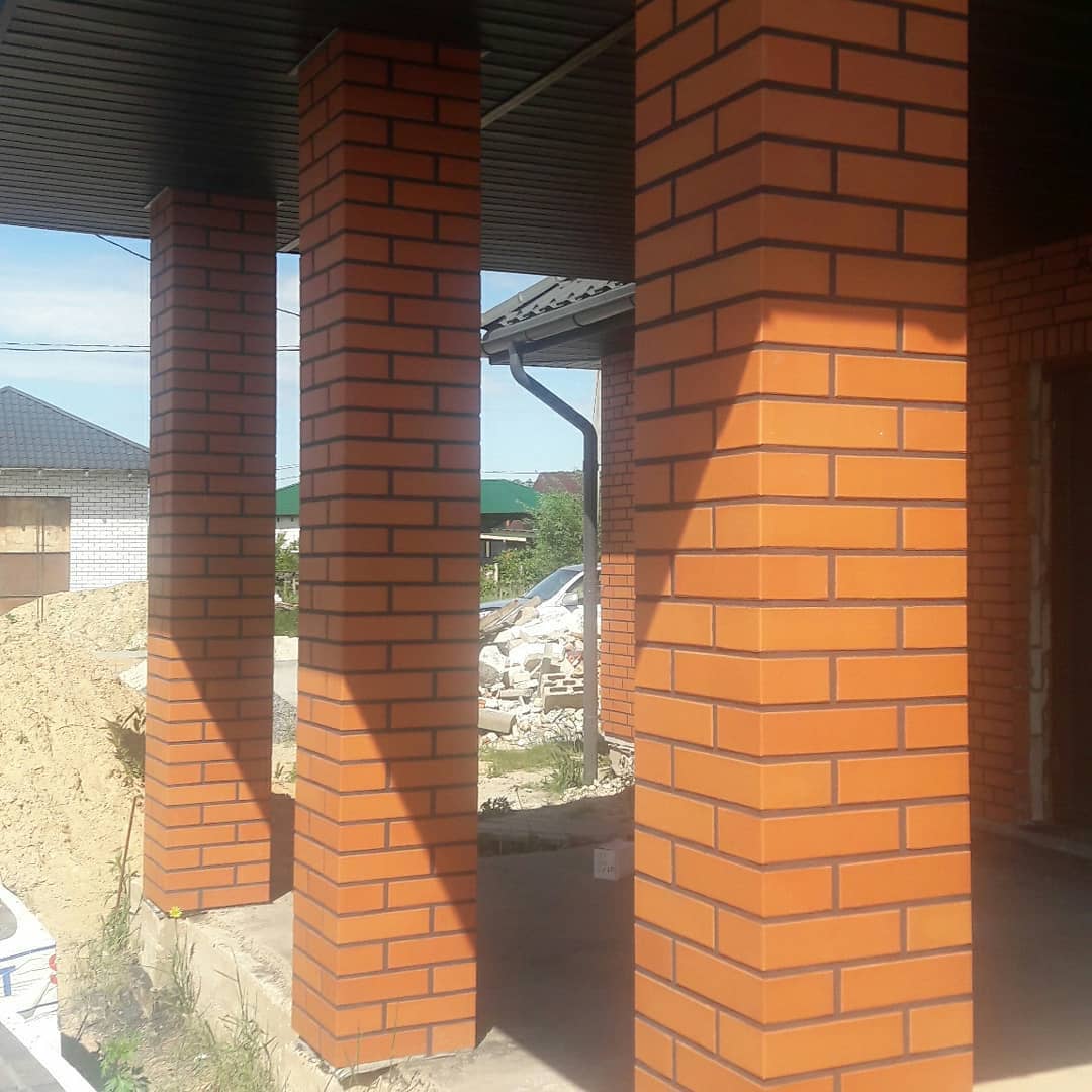 Кирпич керамический ЛСР одинарный Красный гладкий – купить по низкой цене в Тюмени в интернет-магазине Стройснаб Кирпич керамический ЛСР одинарный Красный гладкий в Тюмени