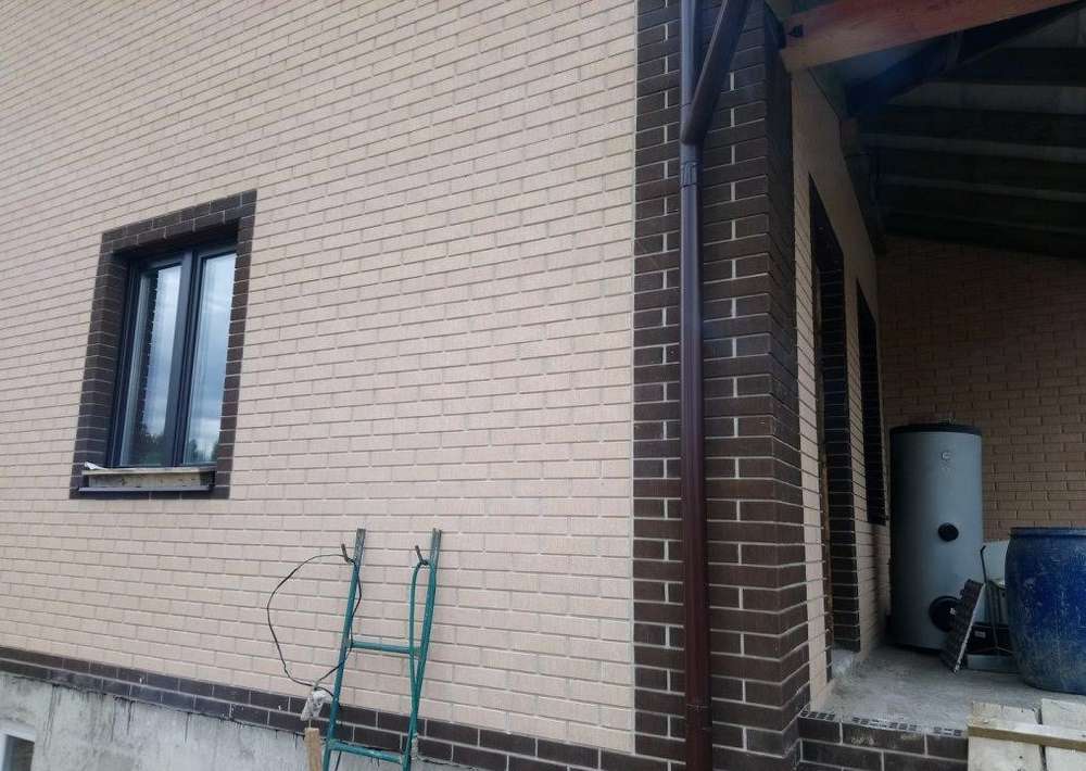 Кирпич керамический лицевой ОСМиБТ белый бархат 1 НФ – купить по низкой цене в Тюмени в интернет-магазине Стройснаб Кирпич керамический лицевой ОСМиБТ белый бархат 1 НФ в Тюмени