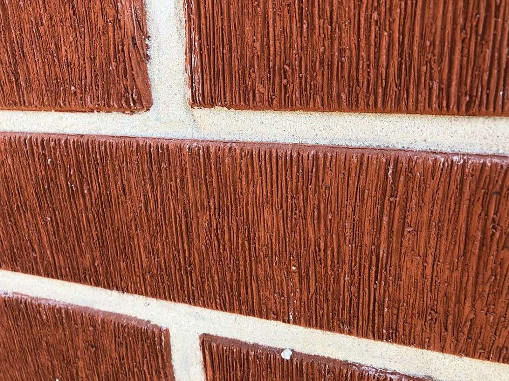 Кирпич керамический лицевой ЖКЗ красный бархат 0,7 НФ – купить по низкой цене в Тюмени в интернет-магазине Стройснаб Кирпич керамический лицевой ЖКЗ красный бархат 0,7 НФ в Тюмени