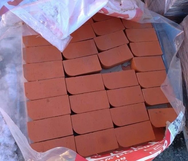 Кирпич ЛСР одинарный полнотелый Красный R-60 гладкий – купить по низкой цене в Тюмени в интернет-магазине Стройснаб Кирпич ЛСР одинарный полнотелый Красный R-60 гладкий в Тюмени