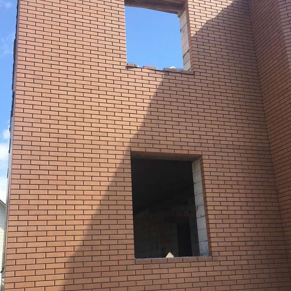 Кирпич керамический лицевой ЖКЗ крафт гладкий 1 НФ – купить по низкой цене в Тюмени в интернет-магазине Стройснаб Кирпич керамический лицевой ЖКЗ крафт гладкий 1 НФ в Тюмени