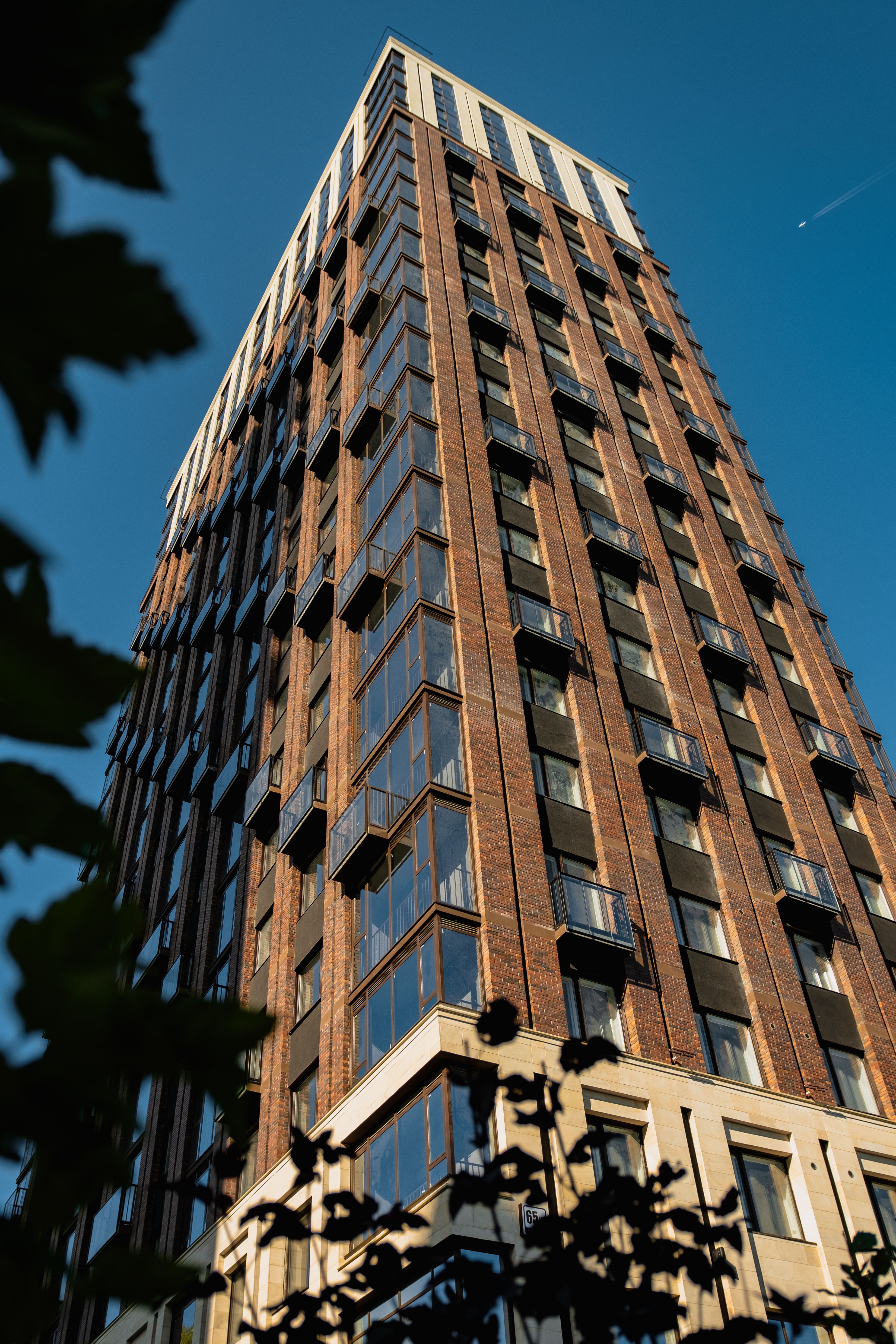 Кирпич керамический лицевой Ликолор Тайга морион на заре гладкий 0,7 НФ – купить по низкой цене в Тюмени в интернет-магазине Стройснаб Кирпич керамический лицевой Ликолор Тайга морион на заре гладкий 0,7 НФ в Тюмени