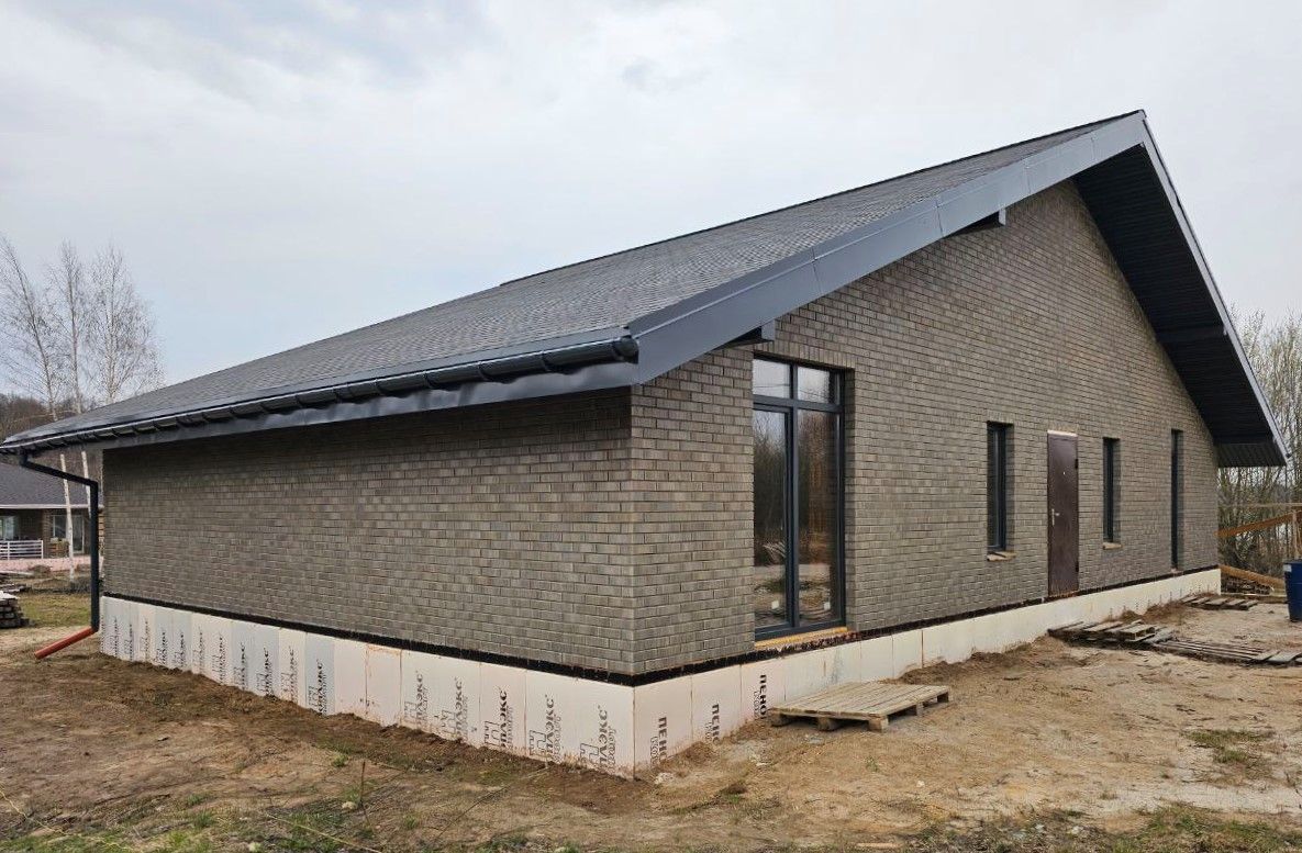 Кирпич керамический Керма Premium одинарный Platinum – купить по низкой цене в Тюмени в интернет-магазине Стройснаб Кирпич керамический Керма Premium одинарный Platinum в Тюмени