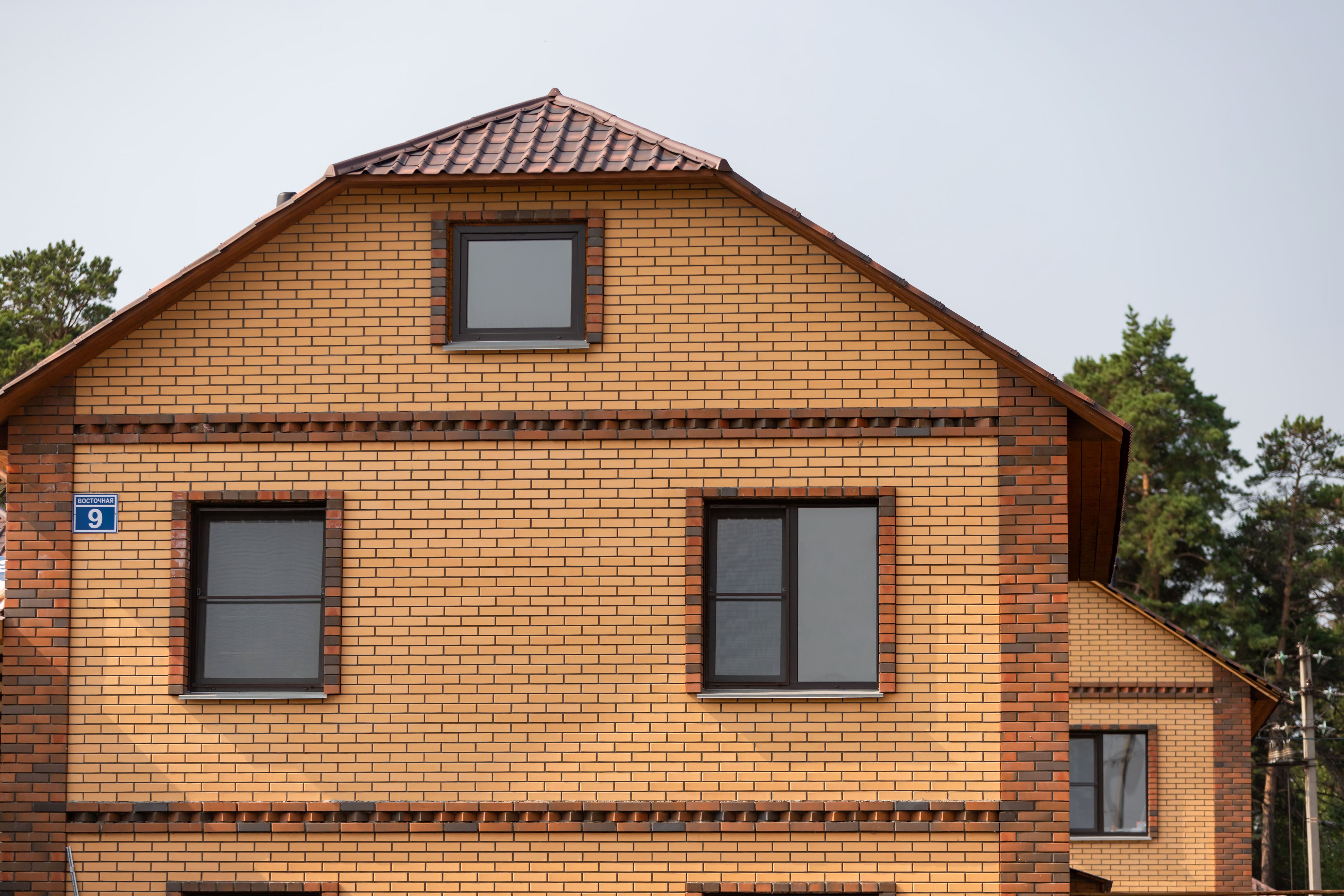 Кирпич керамический лицевой Ликолор соломенный гладкий 1 НФ – купить по низкой цене в Тюмени в интернет-магазине Стройснаб Кирпич керамический лицевой Ликолор соломенный гладкий 1 НФ в Тюмени