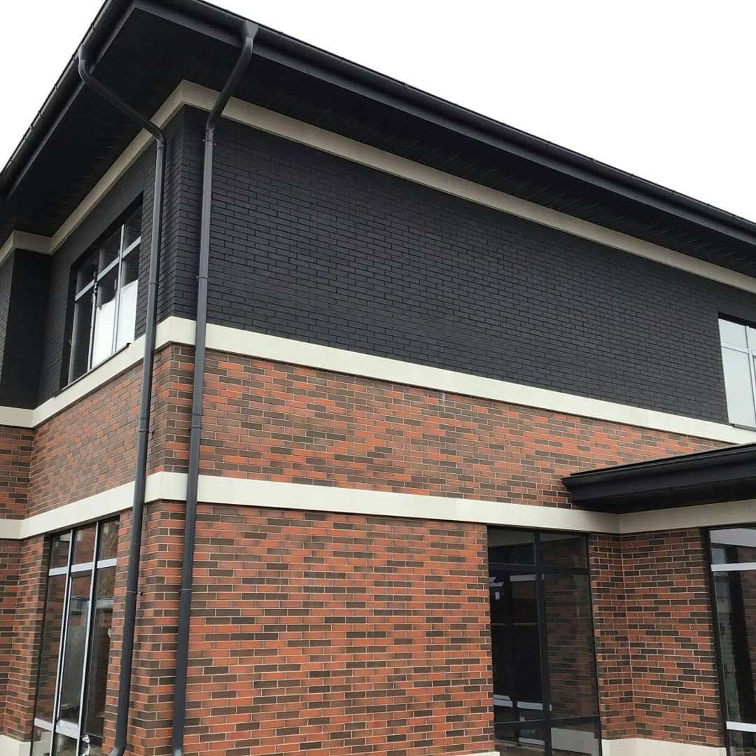 Клинкер фасадный ЛСР 0,71 НФ чёрный "Рейкьявик" матовый – купить по низкой цене в Тюмени в интернет-магазине Стройснаб Клинкер фасадный ЛСР 0,71 НФ чёрный "Рейкьявик" матовый в Тюмени