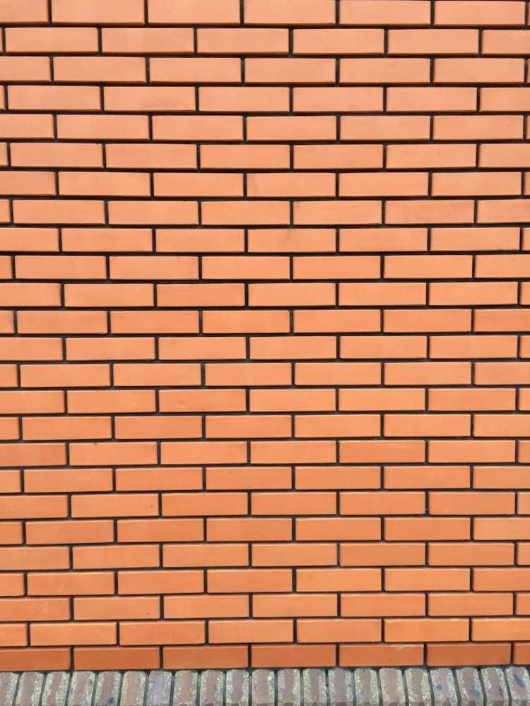 Кирпич керамический лицевой ЖКЗ персиковый гладкий 1 НФ – купить по низкой цене в Тюмени в интернет-магазине Стройснаб Кирпич керамический лицевой ЖКЗ персиковый гладкий 1 НФ в Тюмени