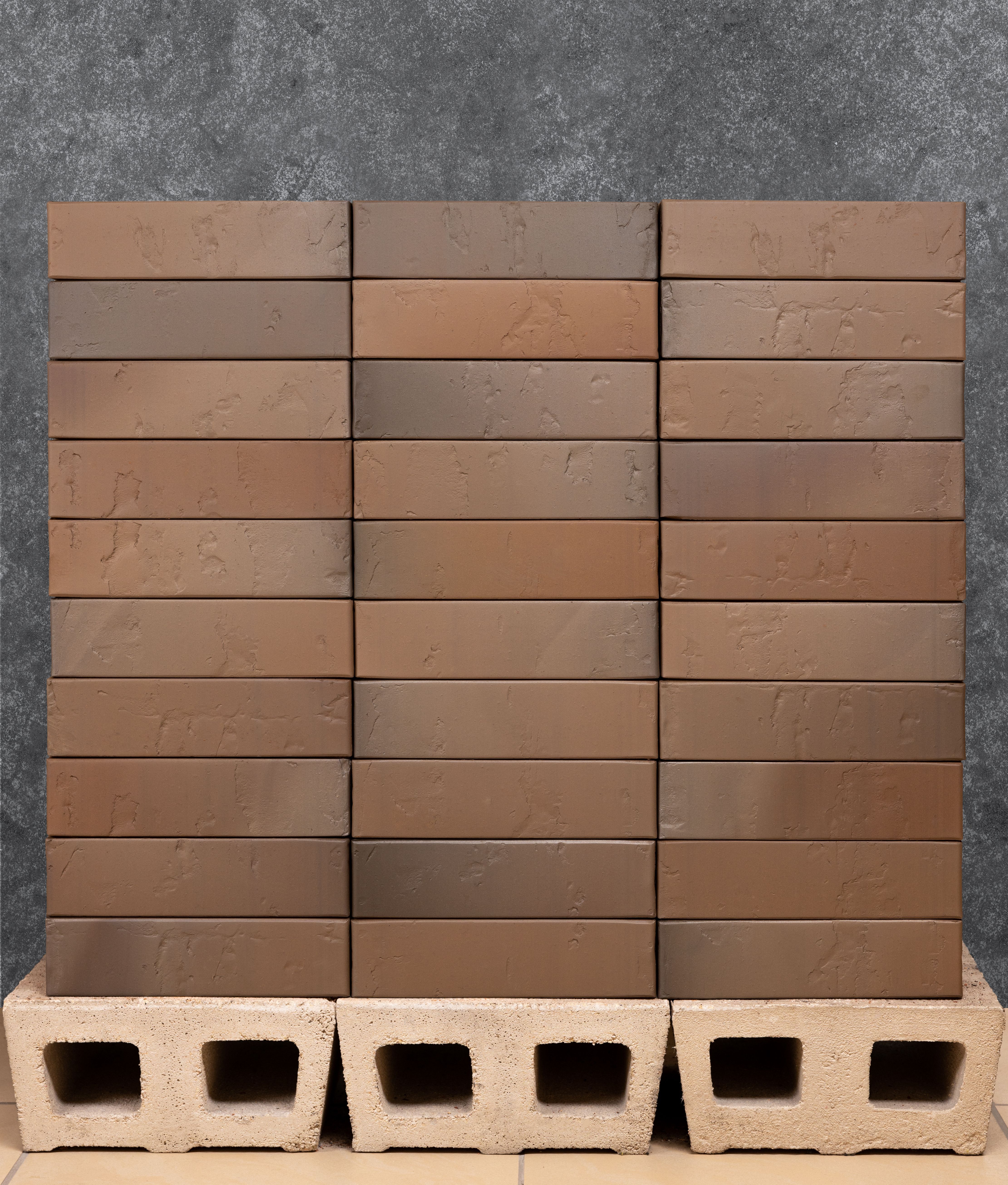 Кирпич керамический лицевой Ликолор флеш лава 1 НФ – купить по низкой цене в Тюмени в интернет-магазине Стройснаб Кирпич керамический лицевой Ликолор флеш лава 1 НФ в Тюмени