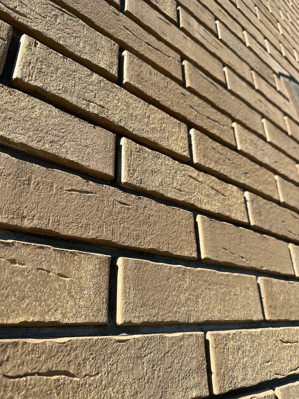 Кирпич керамический лицевой Ликолор Тайга Вулканы Хранитель времени 1 НФ – купить по низкой цене в Тюмени в интернет-магазине Стройснаб Кирпич керамический лицевой Ликолор Тайга Вулканы Хранитель времени 1 НФ в Тюмени