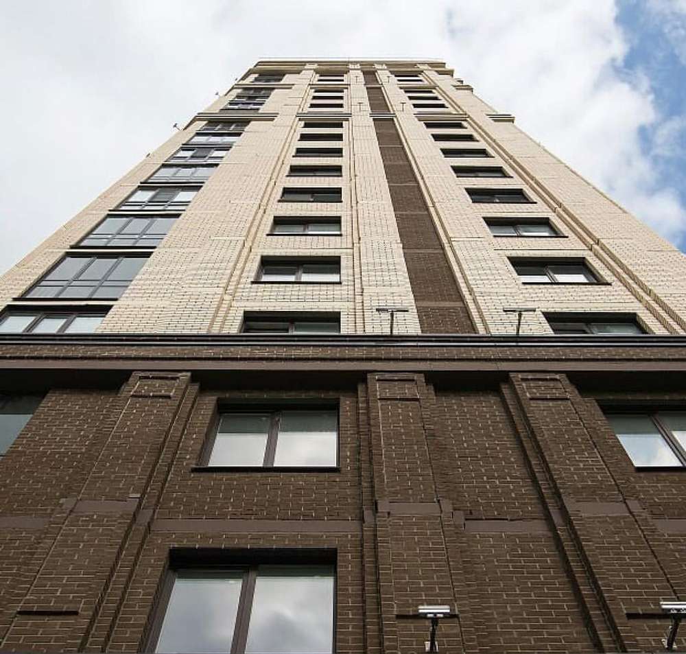 Кирпич керамический лицевой ОСМиБТ коричневый бархат 1,4 НФ – купить по низкой цене в Тюмени в интернет-магазине Стройснаб Кирпич керамический лицевой ОСМиБТ коричневый бархат 1,4 НФ в Тюмени