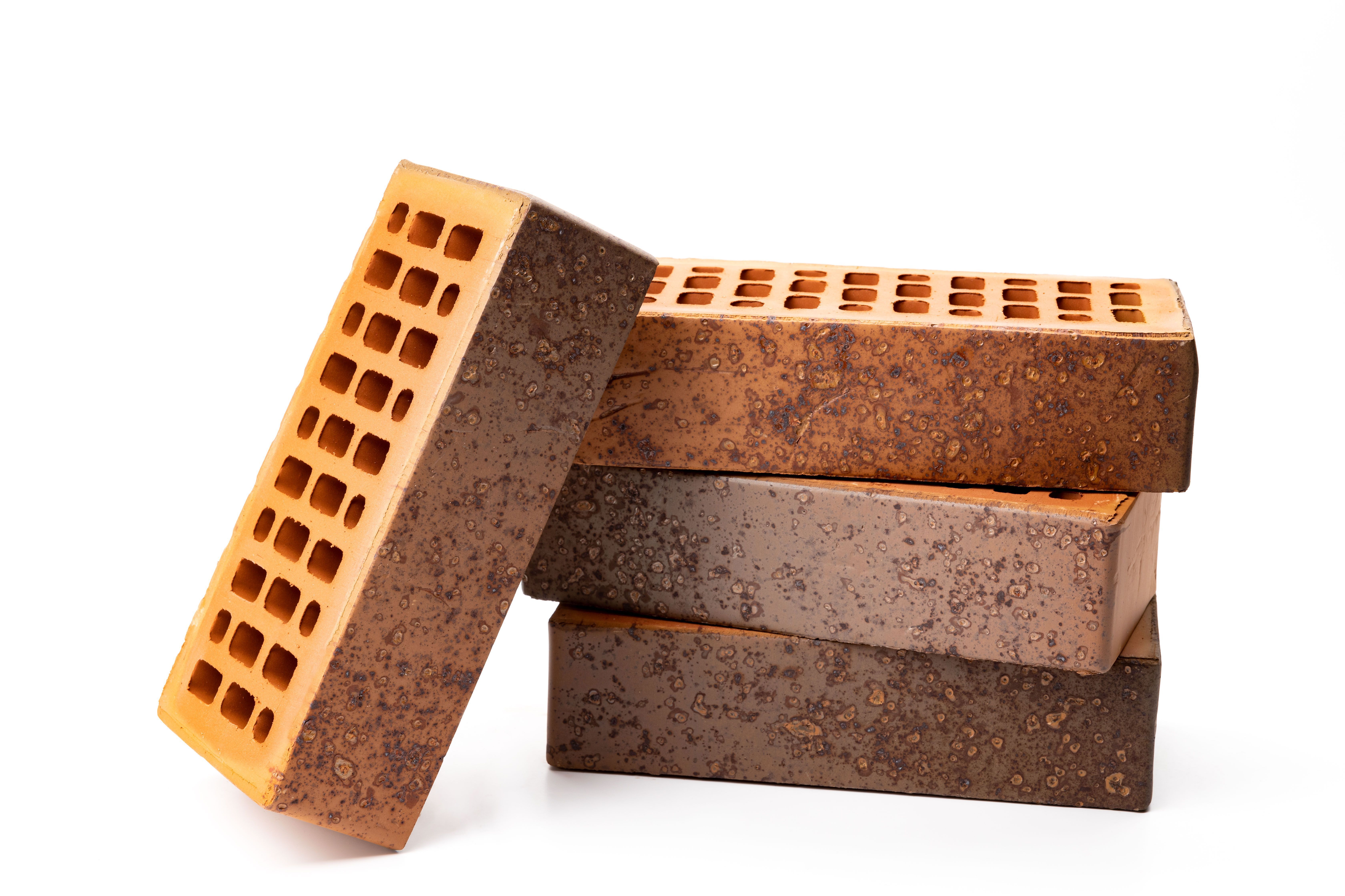 Кирпич керамический лицевой Ликолор Тайга морион на заре гладкий 1 НФ – купить по низкой цене в Тюмени в интернет-магазине Стройснаб Кирпич керамический лицевой Ликолор Тайга морион на заре гладкий 1 НФ в Тюмени