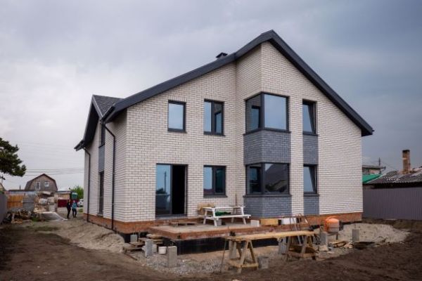 Кирпич силикатный Поревит одинарный лицевой пустотелый серый в Тюмени