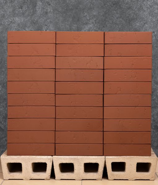 Кирпич керамический лицевой Ликолор бордо лава 1 НФ – купить по низкой цене в Тюмени в интернет-магазине Стройснаб Кирпич керамический лицевой Ликолор бордо лава 1 НФ в Тюмени