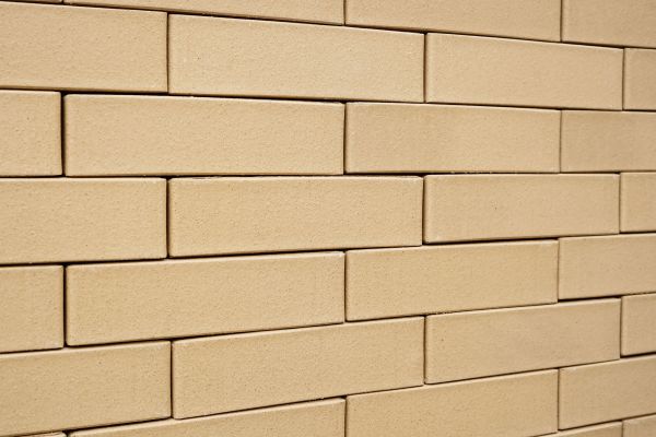 Кирпич керамический лицевой Ликолор клинкер бежевый гладкий 0,7 НФ в Тюмени