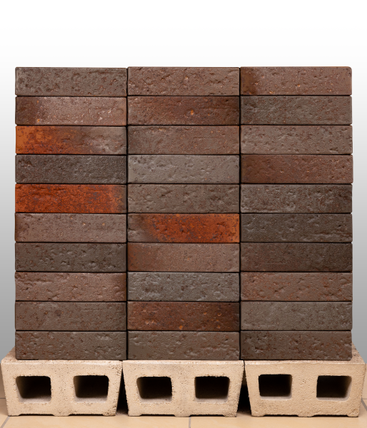 Кирпич керамический лицевой Ликолор Тайга антрацит магма 1 НФ – купить по низкой цене в Тюмени в интернет-магазине Стройснаб Кирпич керамический лицевой Ликолор Тайга антрацит магма 1 НФ в Тюмени