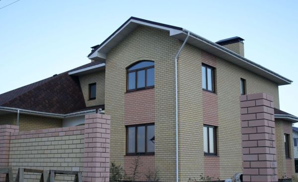 Кирпич силикатный Поревит лицевой одинарный пустотелый красный в Тюмени